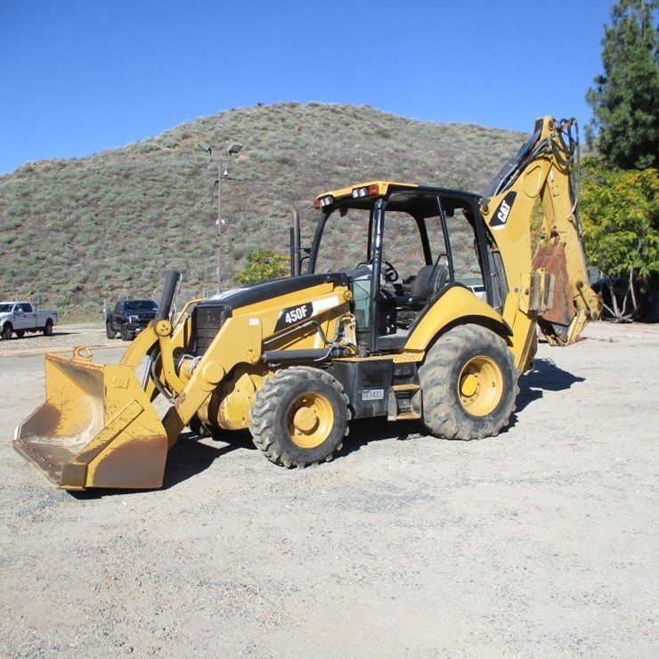 2017 CATERPILLAR 450F