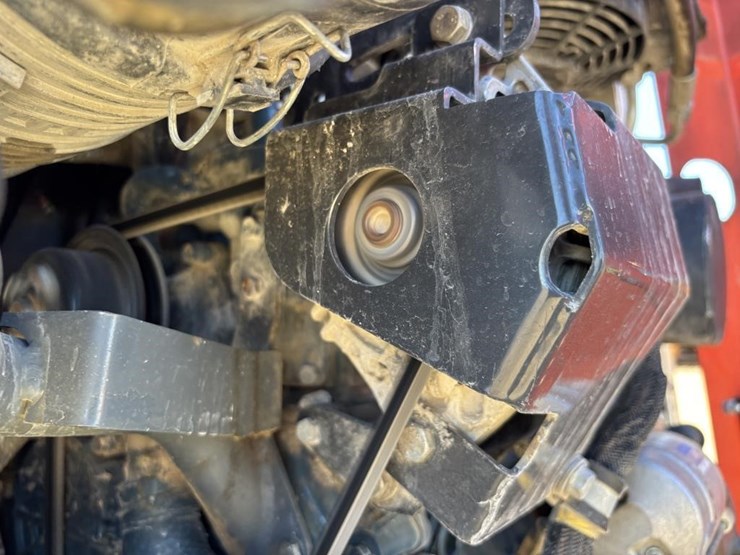 2021-bobcat-s70-image-35