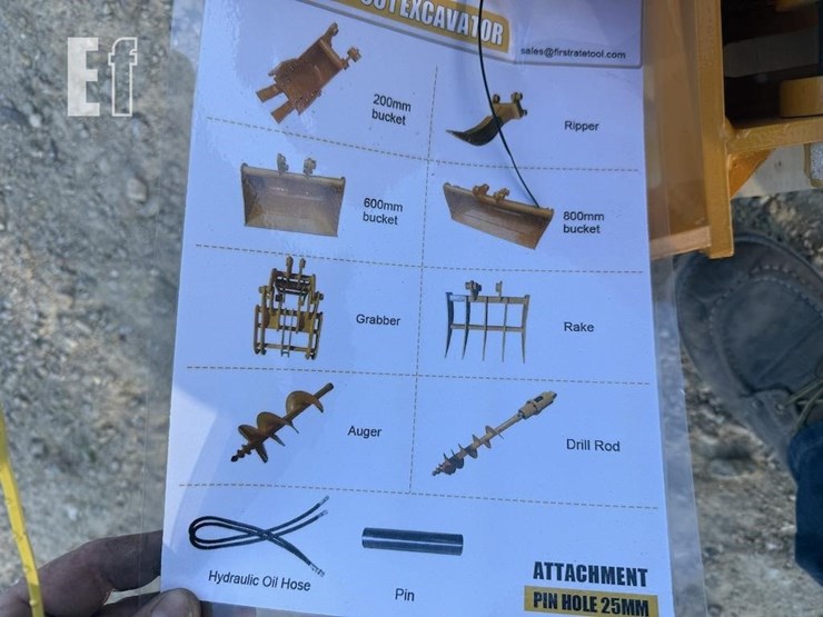 qty-(8)-cat-301-excavator-attachment-image-3