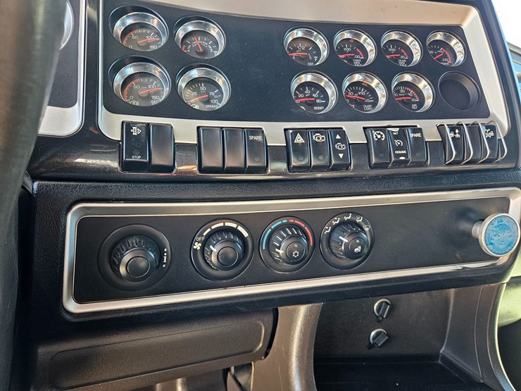 kenworth-t800-image-67