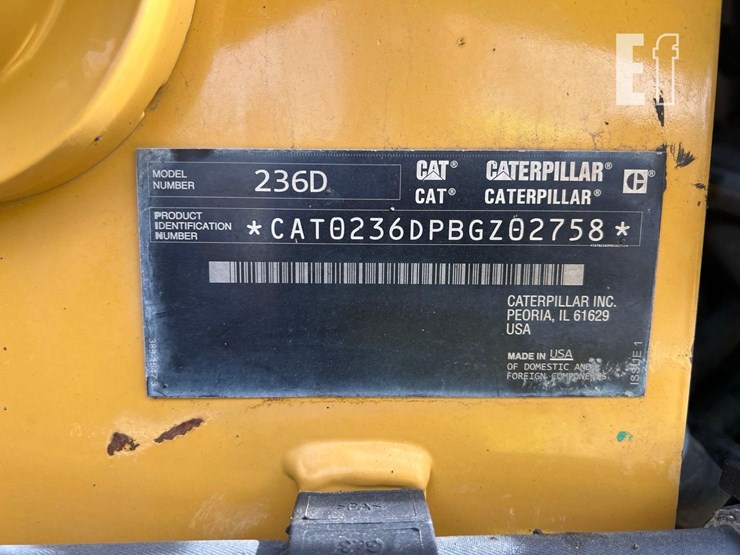 2016-caterpillar-236d-image-15