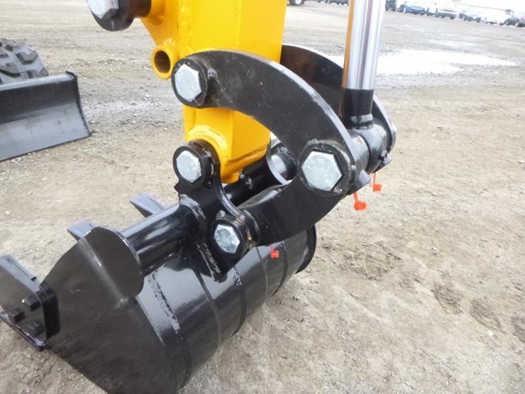 2025-vicsec-vc15-hydraulic-excavator-image-11