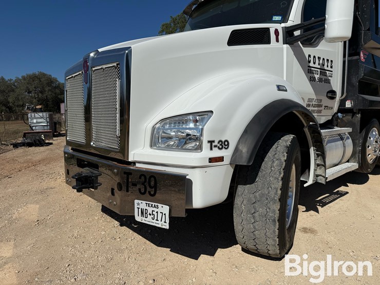 kenworth-t880-image-12