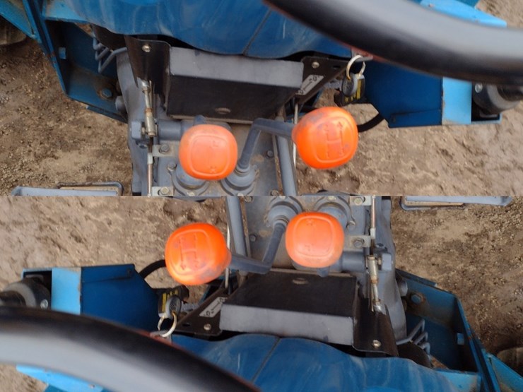 new-holland-3930-image-7