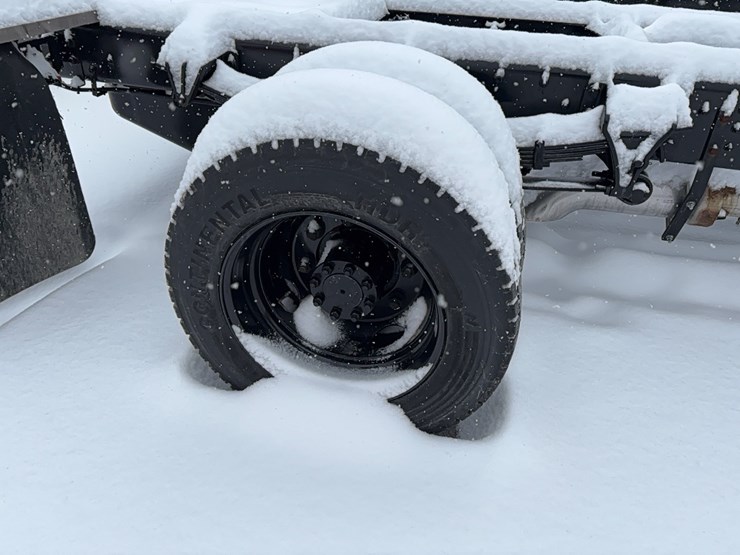 chevrolet-6500-image-4