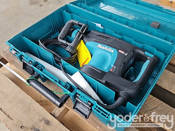 makita-hm1203c-image-1