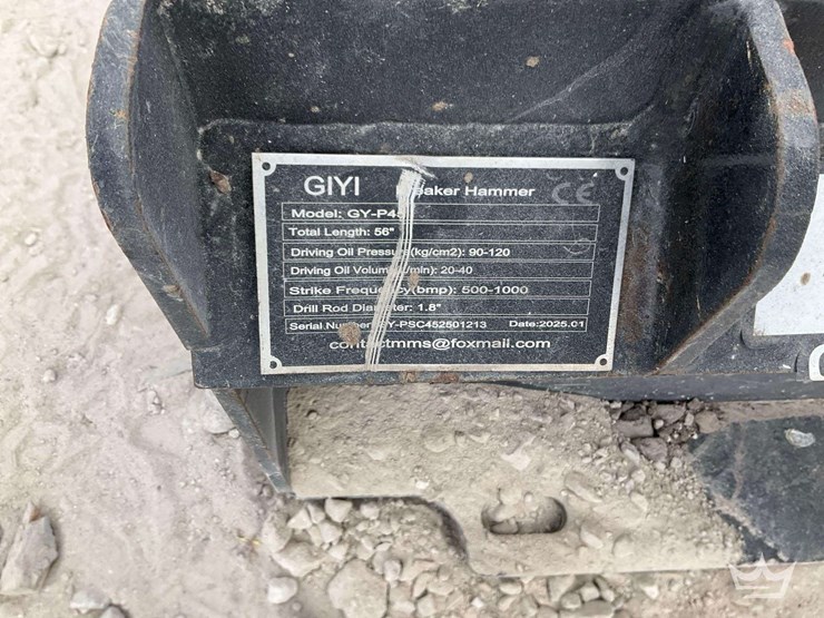 agt680-hammer-/-concrete-breaker-skid-steer-image-5