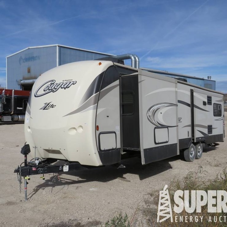 (x) (5-80) 2016 KEYSTONE Cougar X-Lite 33RES 33'L...