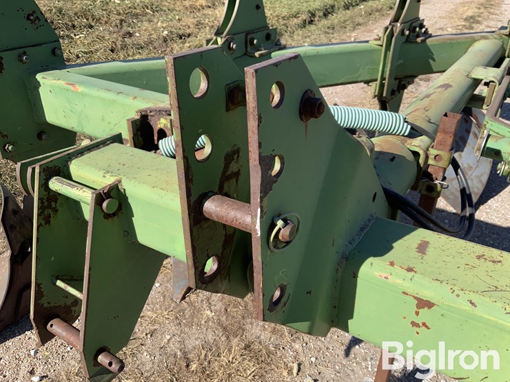 john-deere-4600-image-12