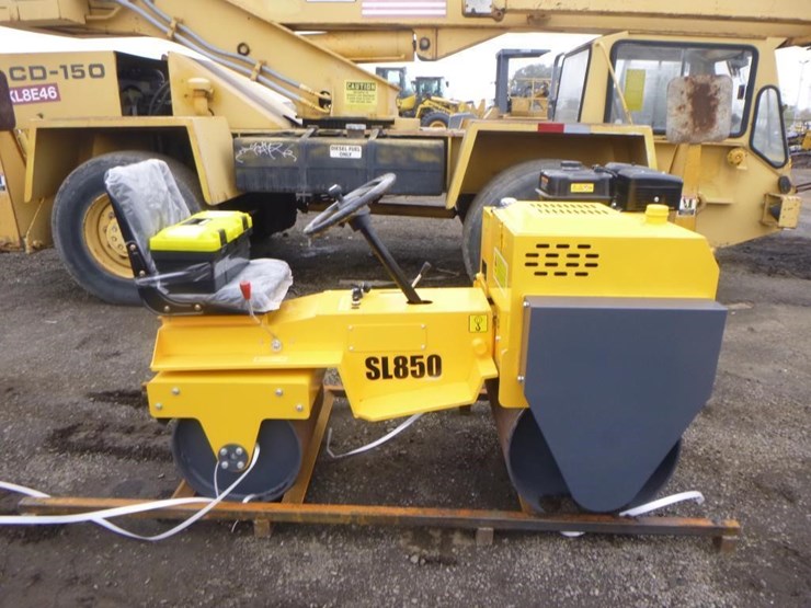 sdlool-sl850-tandem-vibratory-roller-image-7