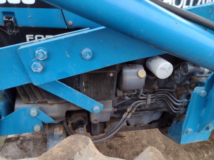 new-holland-3930-image-23