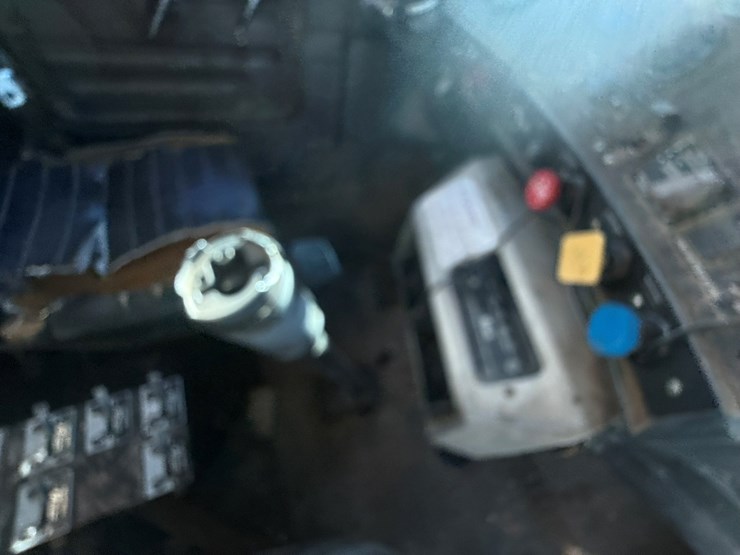 mack-r686st-image-94