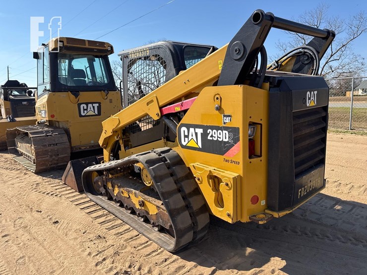 2018-caterpillar-299d2-image-2