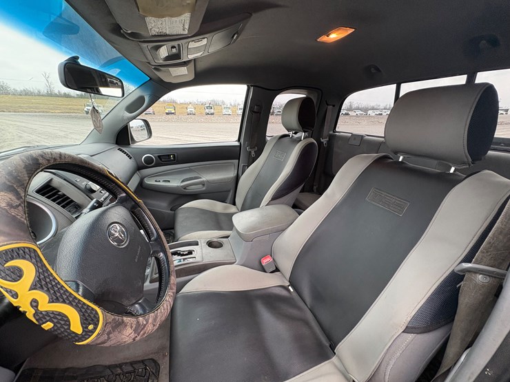 toyota-tacoma-image-12