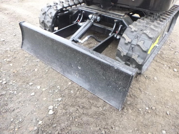 2025-vicsec-vc15-hydraulic-excavator-image-15