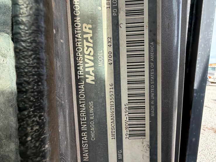 international-4700-image-26