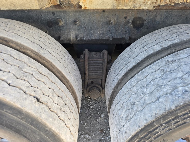 2007-mack-le613-image-90