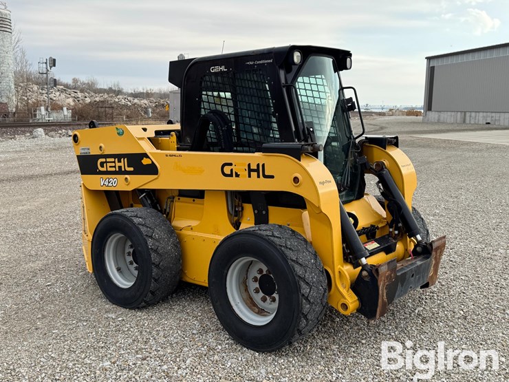 gehl-v420-image-3