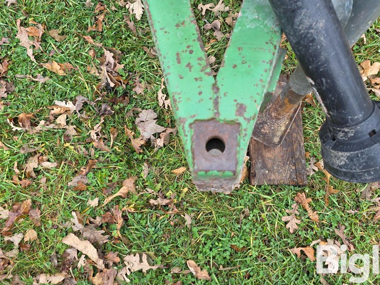 john-deere-350-image-9