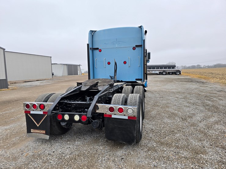 1999-kenworth-w900l-image-23