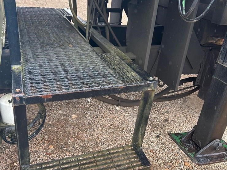 kenworth-t300-image-14