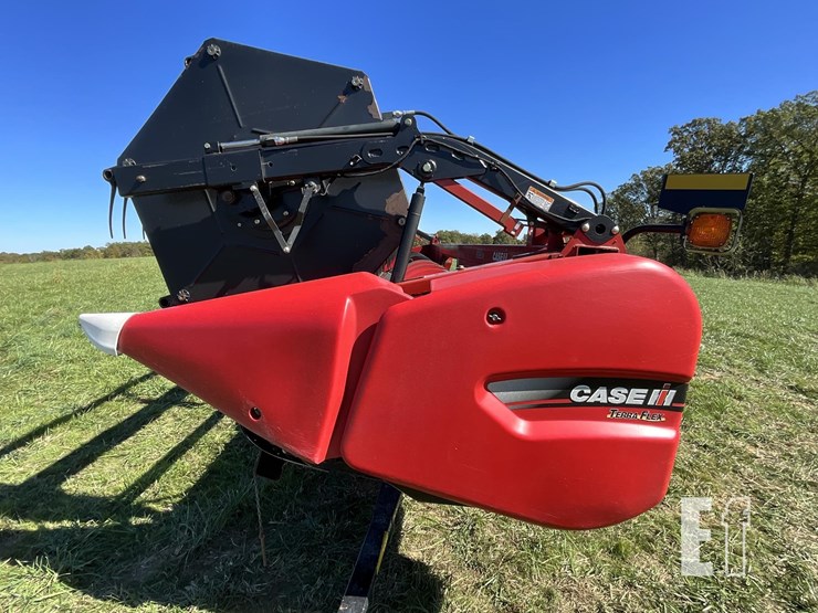 2011-case-ih-3020-image-7