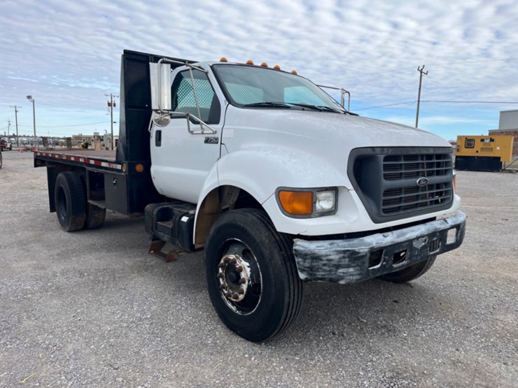 2001-ford-f750-image-3