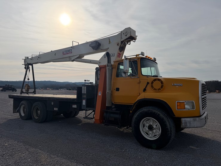 ford-lts9000-image-3