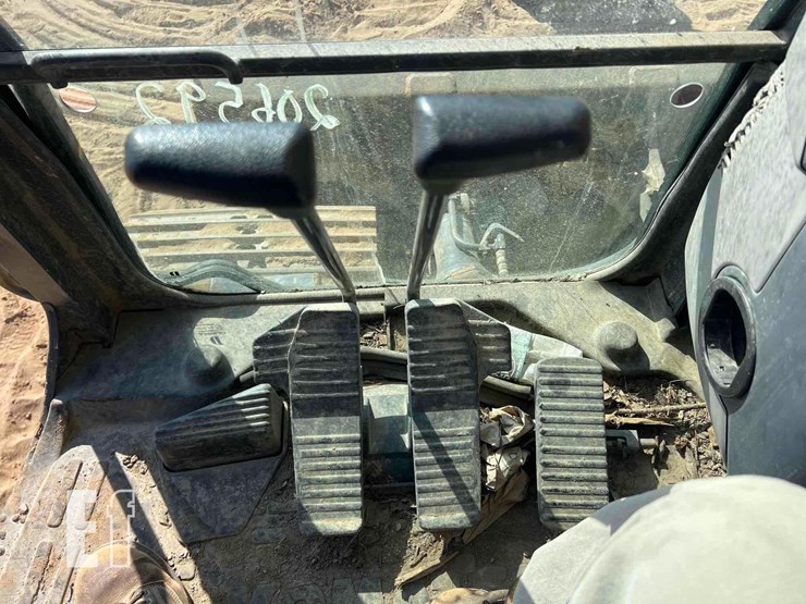 2014-komatsu-pc138us-10-image-43