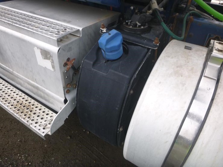 international-prostar-image-10