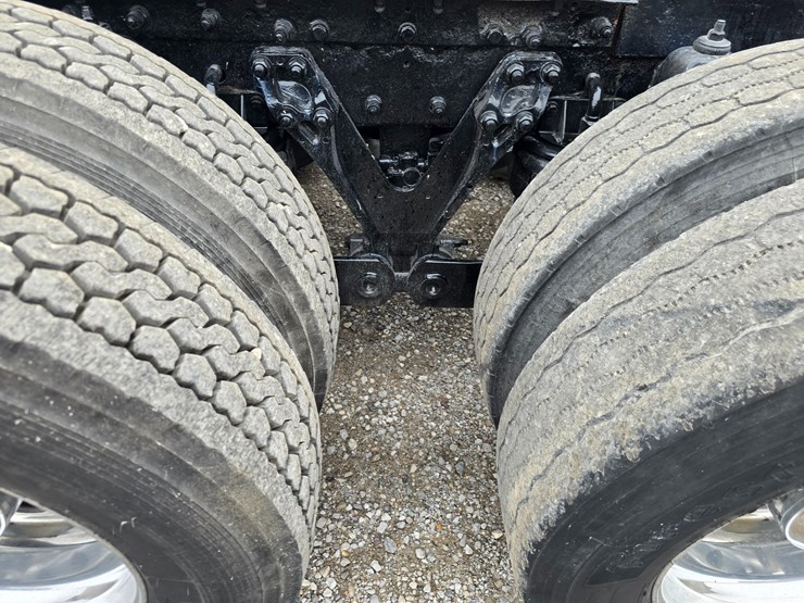 1999-kenworth-w900l-image-100