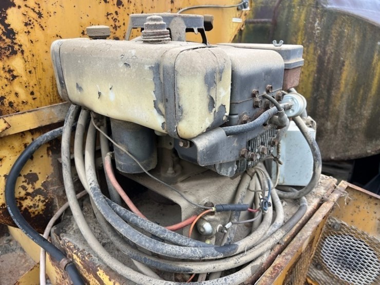 hi-way-p-6-salt-&-sand-spreader-image-7