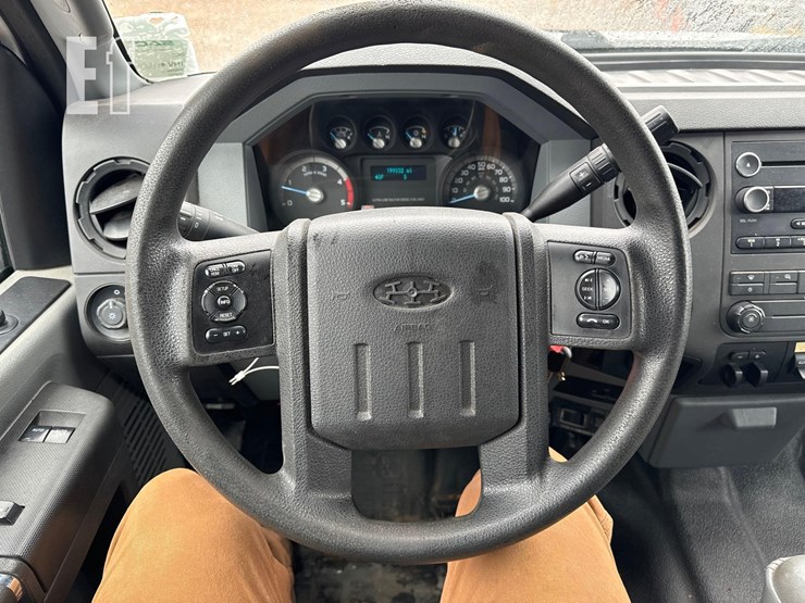 ford-f550-xl-image-21