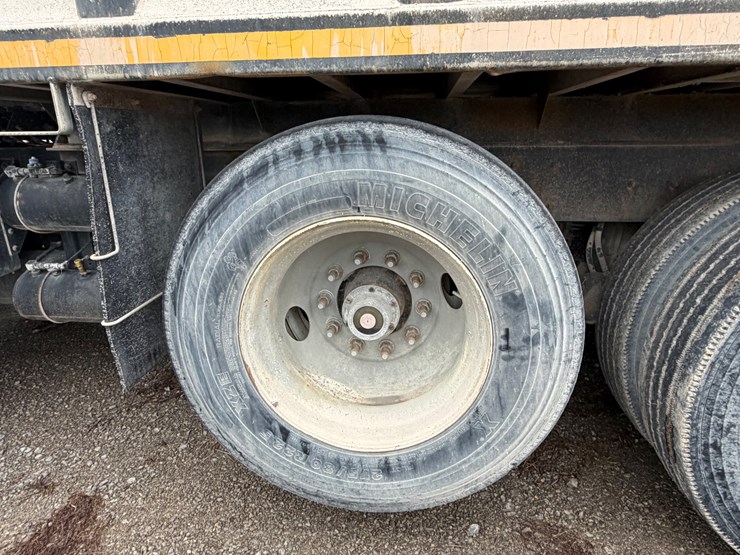 kenworth-t800-image-10