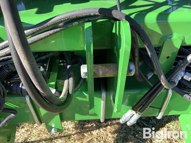 john-deere-1720-image-11