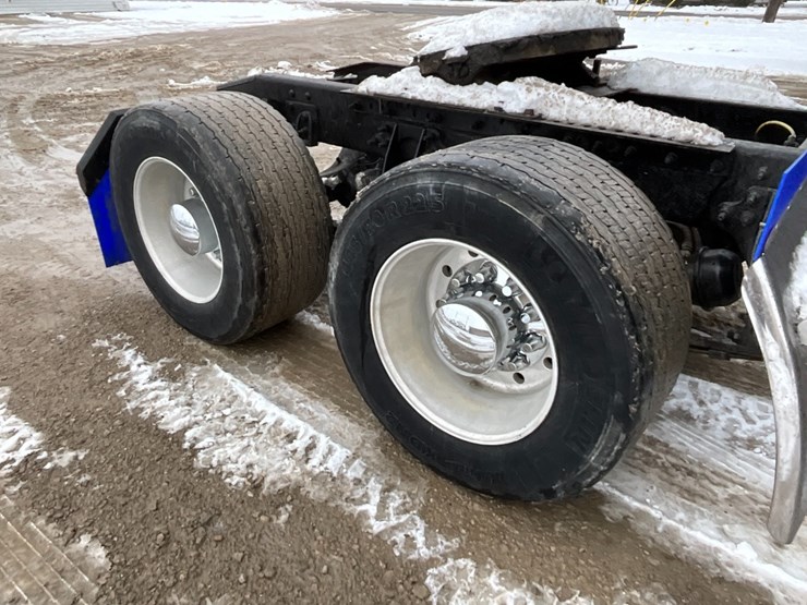 2011-international-prostar-image-7