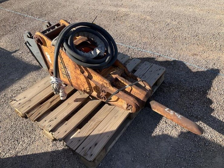 stanley-hydraulic-hammer-for-excavator-image-4