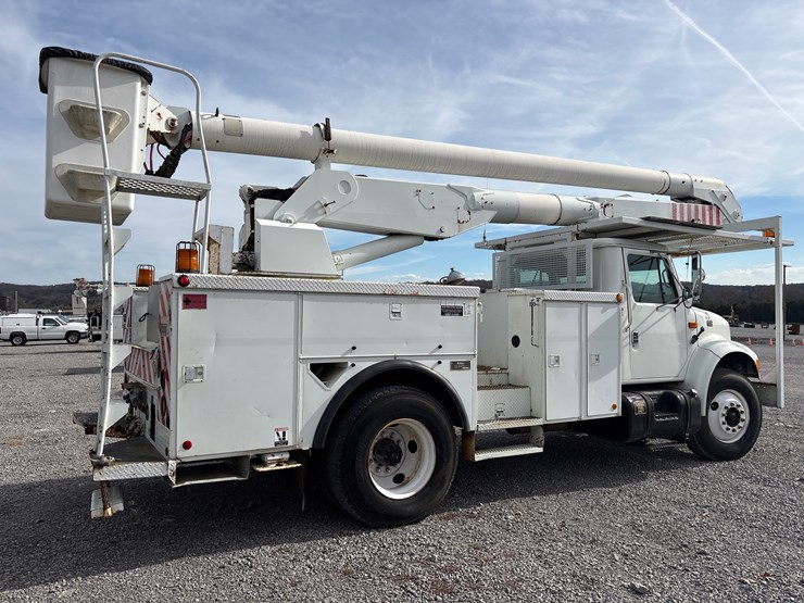 2002-international-4700-image-4