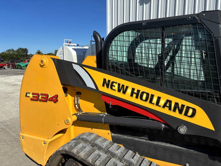 new-holland-c334-image-21