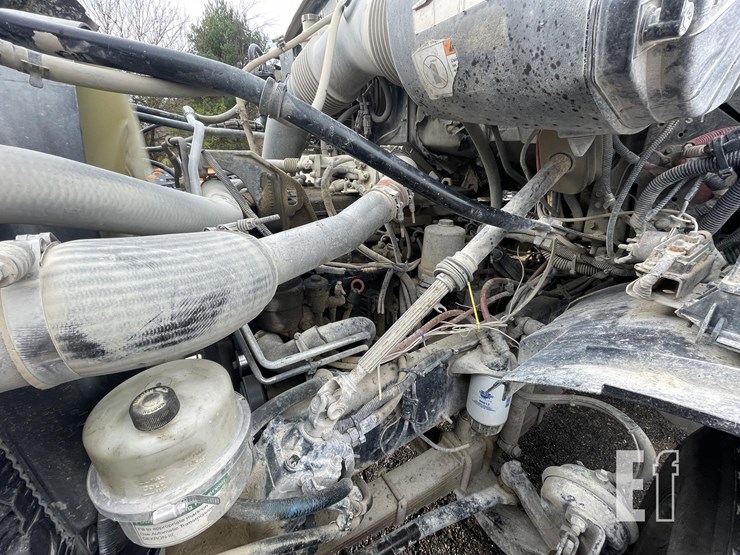 2006-sterling-l8500-image-21