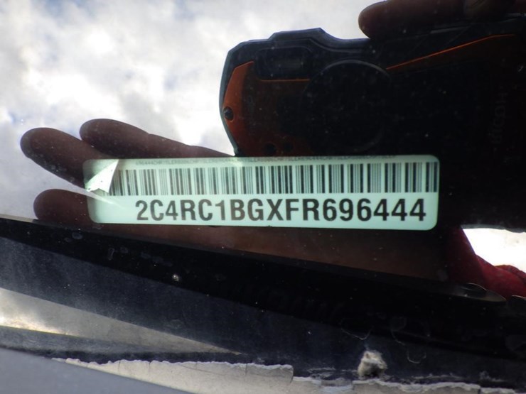 chrysler-town-&-country-image-15