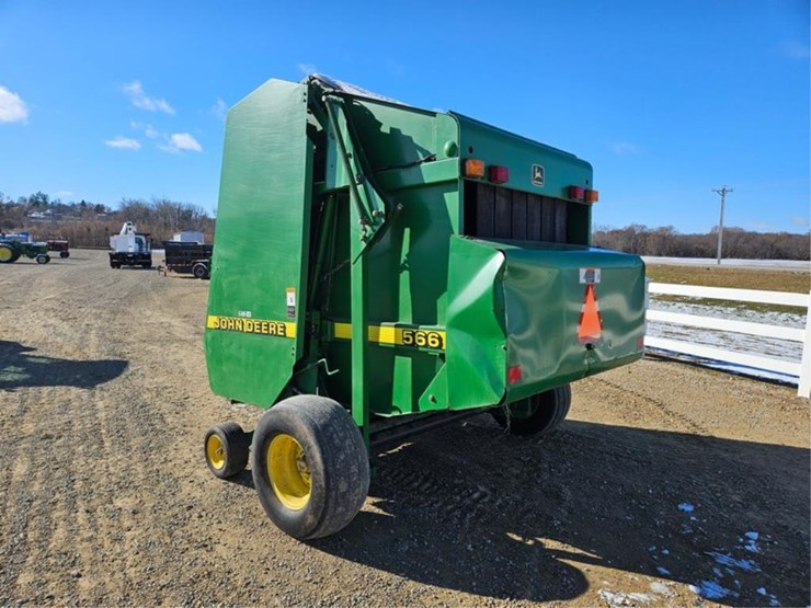 john-deere-566-image-3