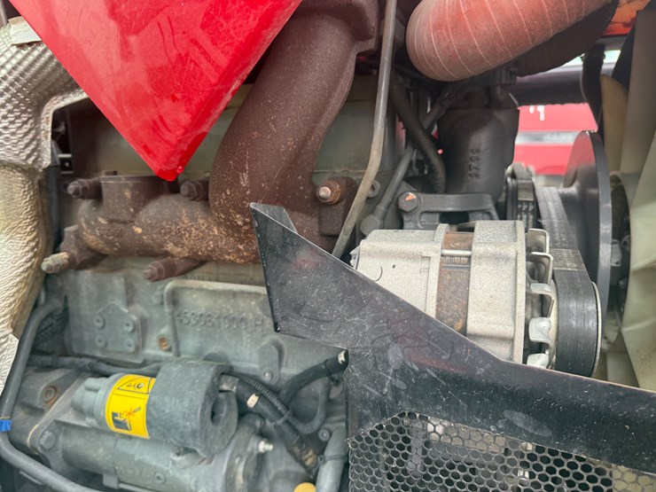 massey-ferguson-4709-image-53