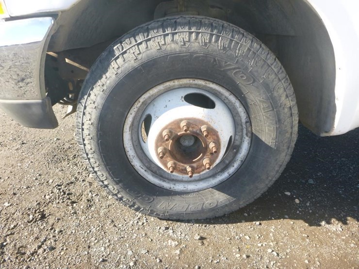 2004-ford-f350-image-17
