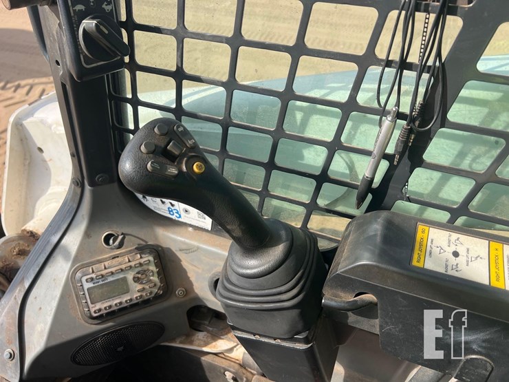 bobcat-t870-image-28