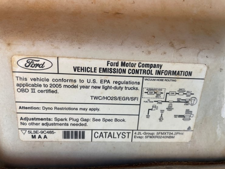 2005-ford-f150-xl-image-11