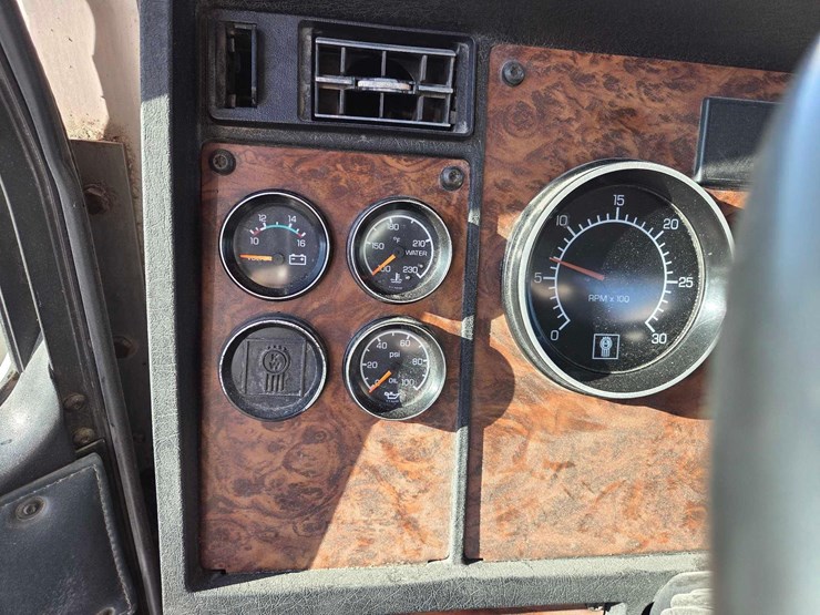 kenworth-t800-image-68