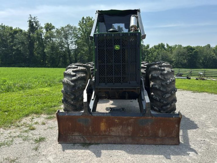 john-deere-2010-image-8