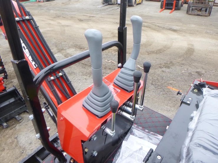 2025-vicsec-vc13-hydraulic-excavator-image-21