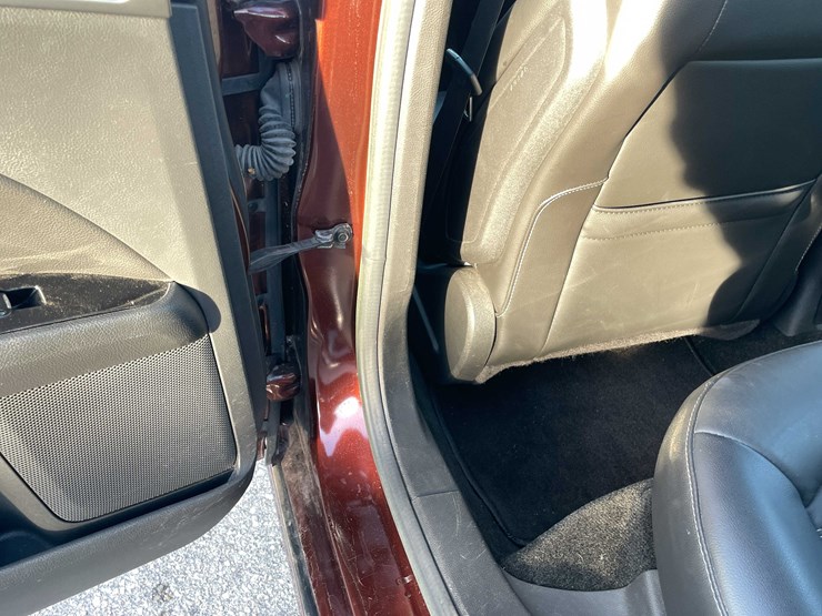 #1388-•-2015-ford-fusion-(has-wi-title)-(of)-image-66